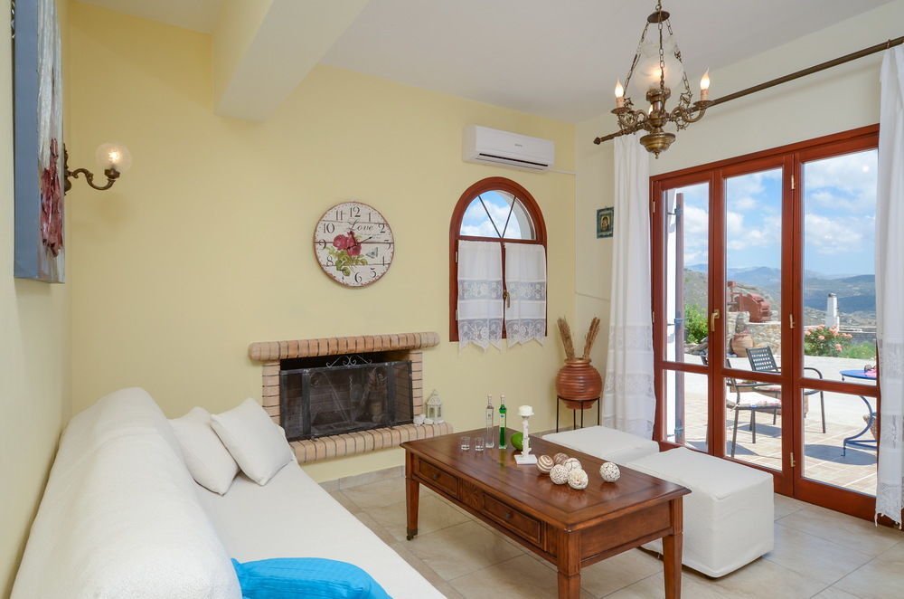 Villa Of Roses In Naxos - Private Villa With Pool Naxos City Εξωτερικό φωτογραφία